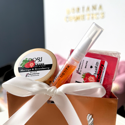 Love Strawberry Bag – DORICare Pflege-Set mit Nagelöl, Creme & Seife