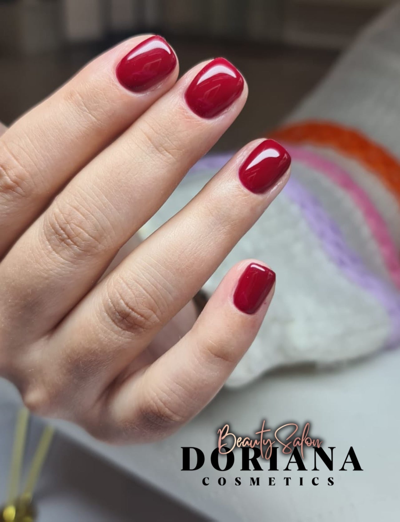 AUFFÜLLEN mit Design (Farbe / French / Ombré) der Dauerhaften Nagelmodellage mit Gel / Acryl / Polygel - Doriana Cosmetics GmbH