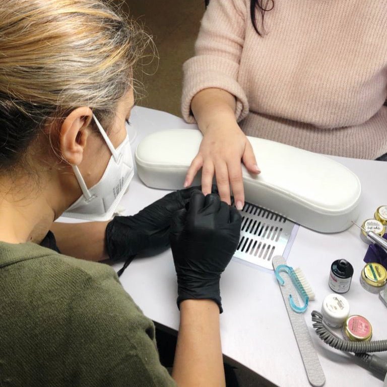 Face to Face + Online Schulung + Gel Set: *Nageldesign Grundlagen* Maniküre mit Shellac, Gel, Poly-Acryl-Gel, Acryl Powder und vieles mehr - Doriana Cosmetics GmbH